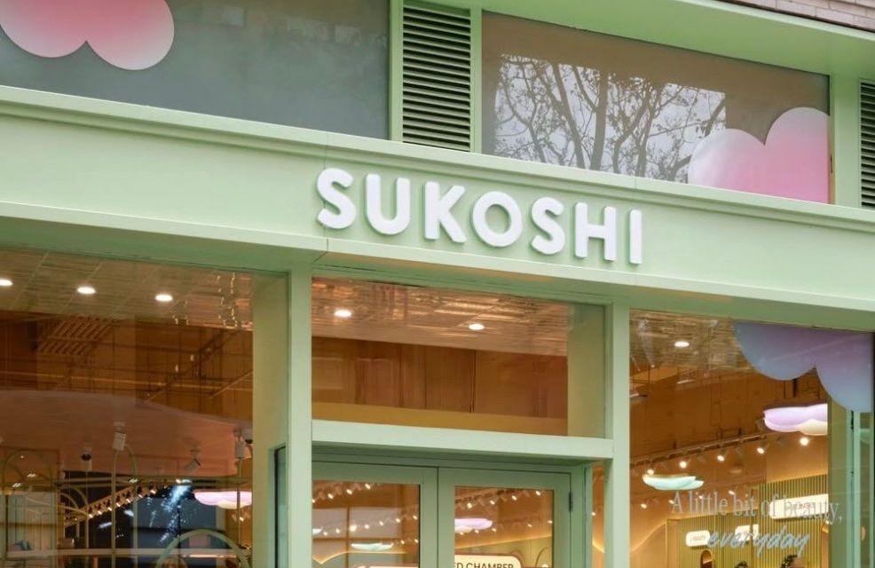 Files d’attente, skincare virale : qui est Sukoshi, le nouveau concurrent asiatique de Sephora ?