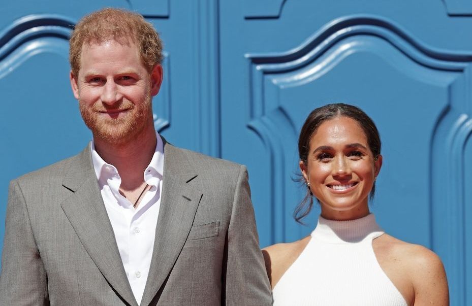 Meghan Markle fière : elle partage une vidéo du prince Harry, surfeur émérite