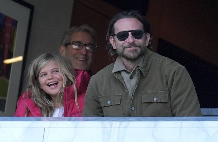 Bradley Cooper célèbre son 50e anniversaire avec sa fille de 7 ans Léa