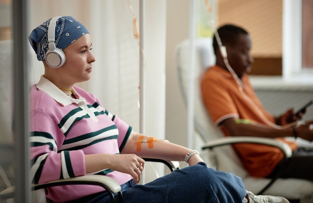 Pourquoi le cancer touche davantage les Millenials, l’exposome en cause