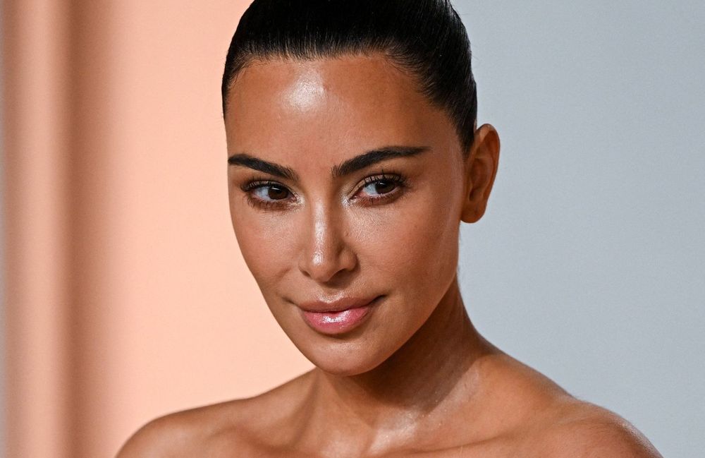 Après une visite des frères Tate, Kim Kardashian prête à enlever la garde de ses enfants à Kanye West ?