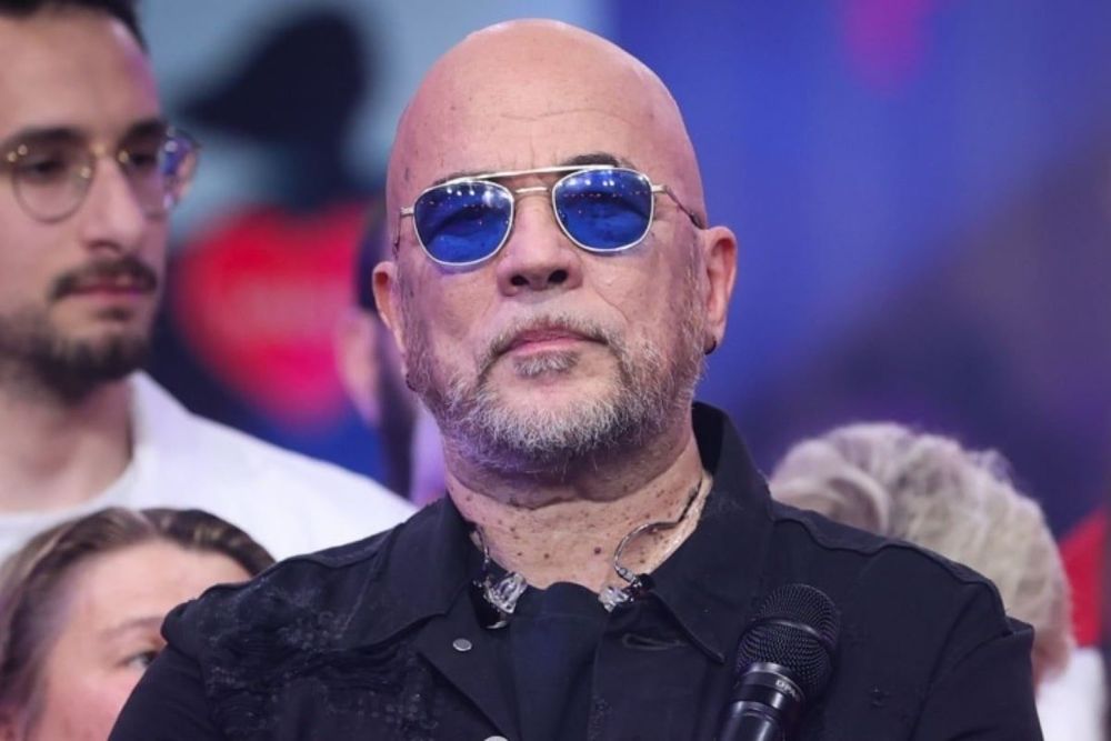 “Ça été dur…” : Pascal Obispo fait des révélations chocs sur Johnny Hallyday “gouroutisé” par son entourage