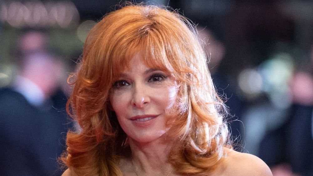 Mylène Farmer voisine de Nicolas Sarkozy et Carla Bruni : ses chiens au cœur des tensions dans leur résidence huppée à Paris