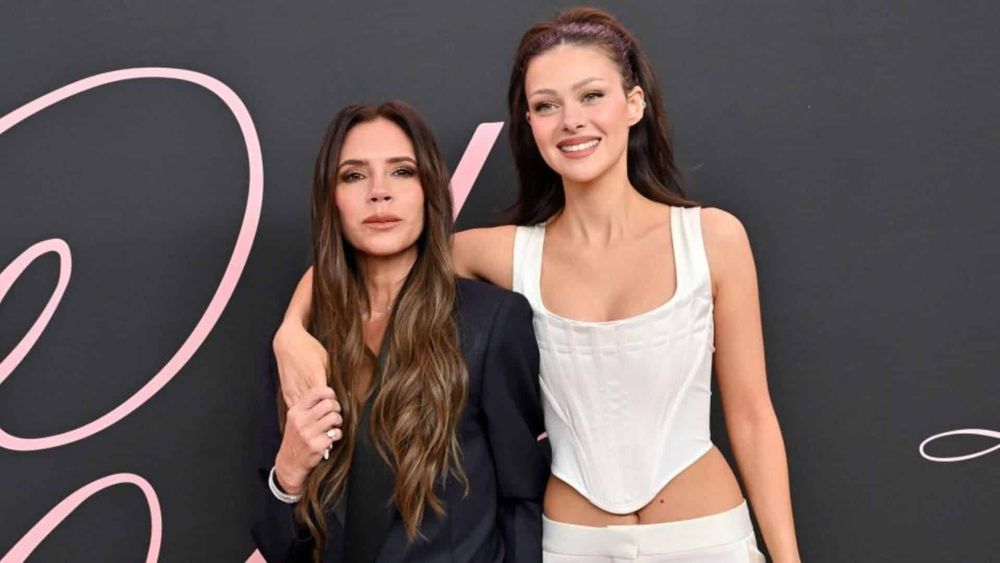 Guerre chez les Beckham : nouveaux détails concernant la brouille entre Victoria et Nicola Peltz et de la fameuse robe de mariée !