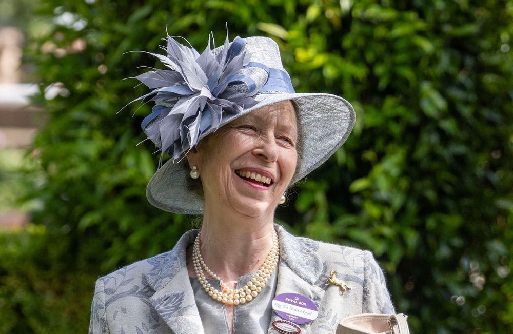 La princesse Anne en rétablissement : la sœur du roi Charles III a quitté l’hôpital