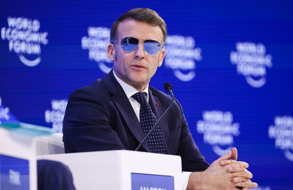 D’Emmanuel Macron à Clavicular : l’étonnante liste des personnalités les mieux habillées de 2026 selon le « The New York Times »