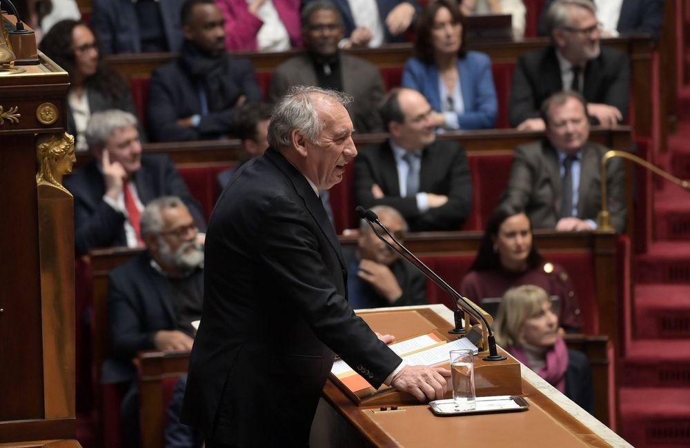 « Parcoursup est une question » : François Bayrou remet en cause l'orientation précoce