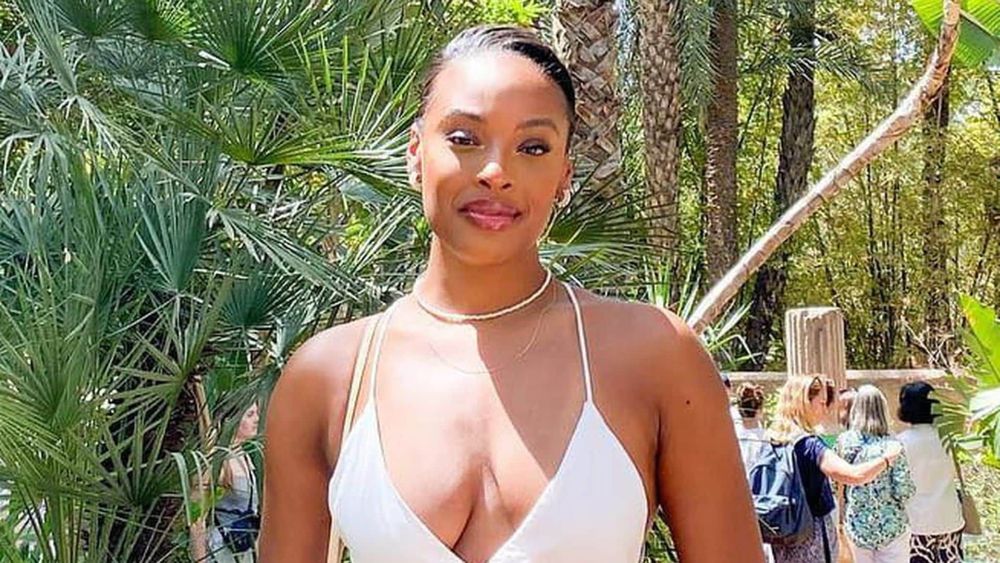 Angélique Angarni-Filopon (Miss France 2025) répond à ses détracteurs : "Je crois être bien conservée"