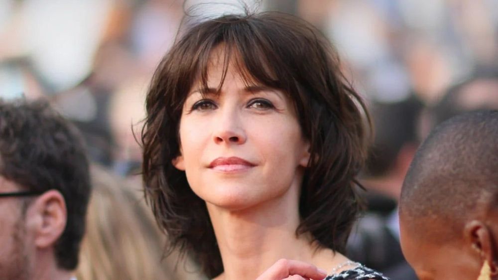 Sophie Marceau (59 ans) sans langue de bois sur le burkini : "Je suis féministe et…"