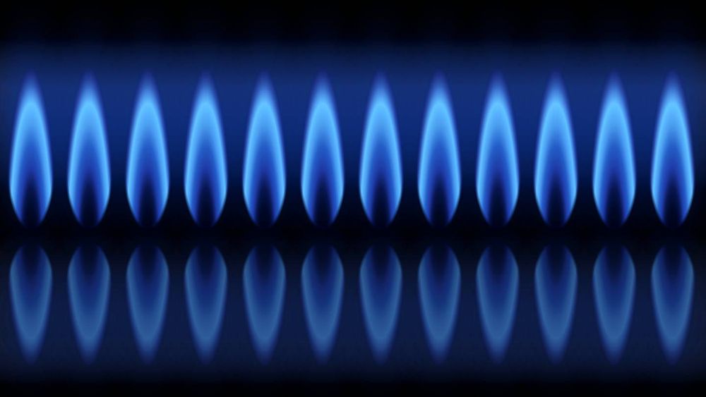 Frais cachés des assurances, baisse de prix de l'énergie... Les 3 infos immanquables du jour