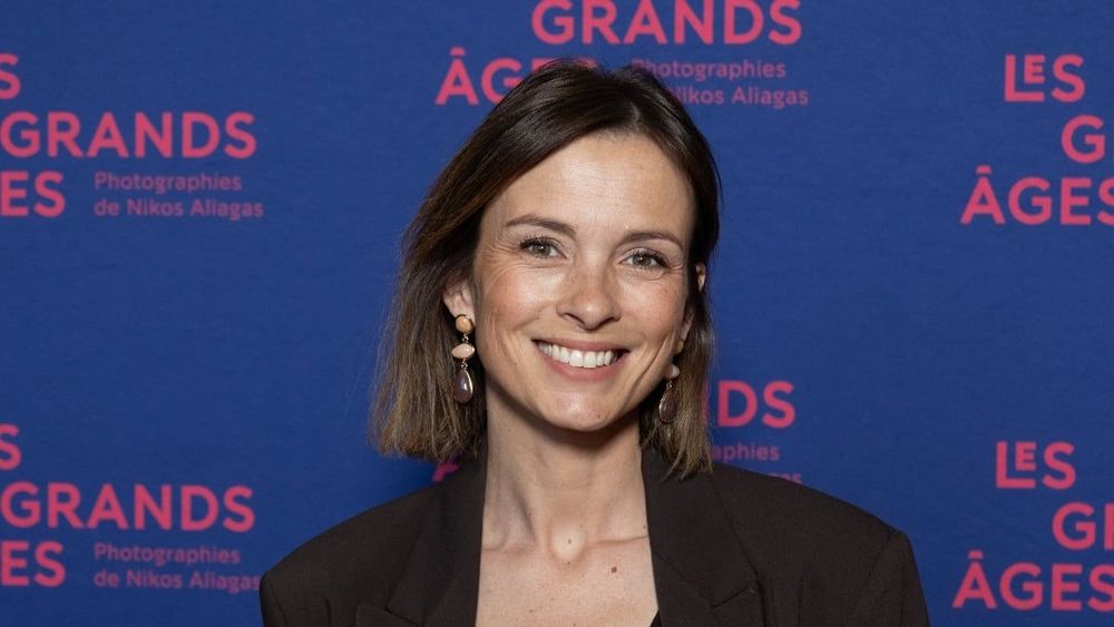 Isabelle Ithurburu (43 ans) en maillot de bain : "Magnifique", l'animatrice fait grimper la température