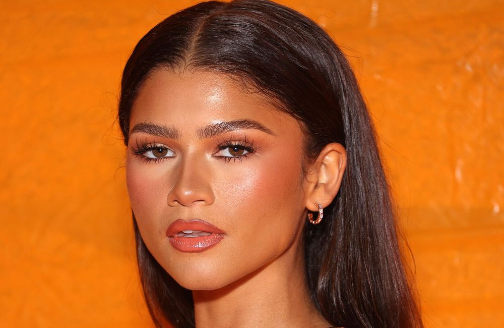 Cheveux : Zendaya adopte la pixie cut et elle est méconnaissable