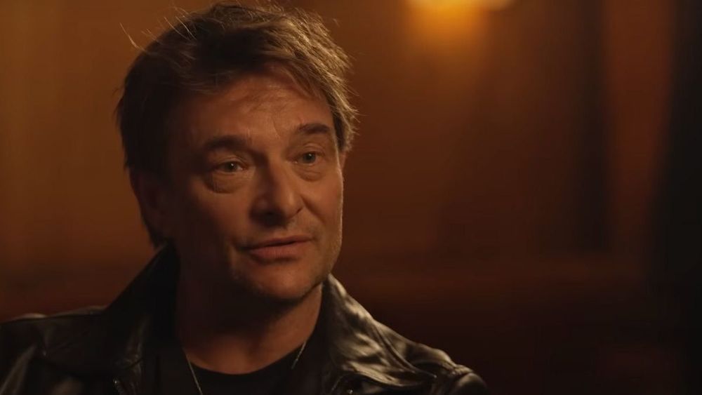 David Hallyday prêt à faire un projet avec Laura Smet ? "Elle peut chanter mais…"