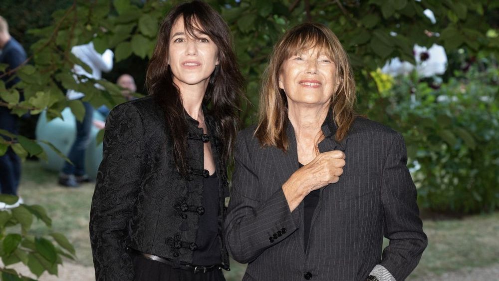 Charlotte Gainsbourg évoque le deuil de sa mère Jane Birkin : "J'étais obsédée par…"