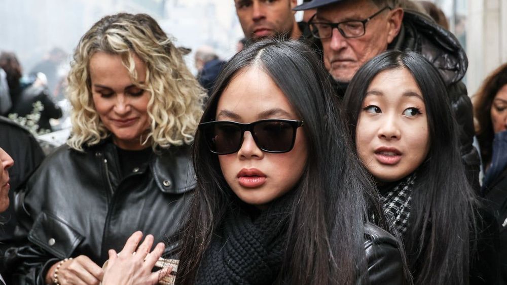 Joy et Jade, à 16 et 20 ans, "un poison" pour le clan Hallyday : leur frère David tranche face aux critiques