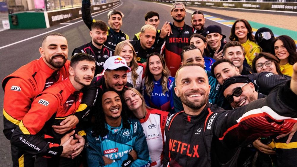 Scène surréaliste au GP Explorer : contrôle surprise de l’Urssaf, les pilotes stoppés net avant le top départ !