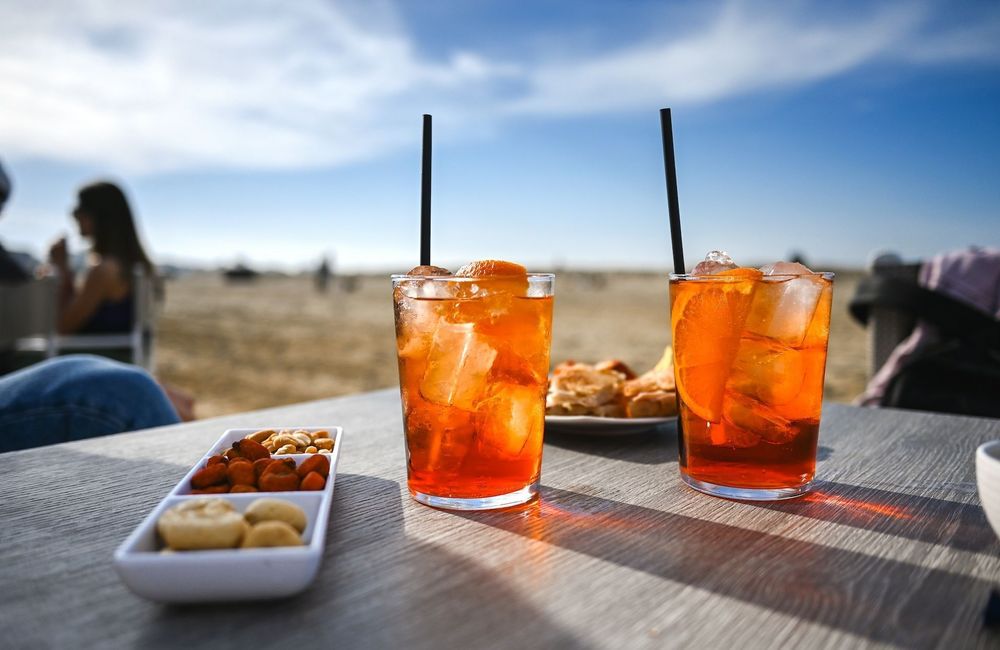 Cette mauvaise habitude que l’on a tous à l’apéro et qui nuit à notre santé