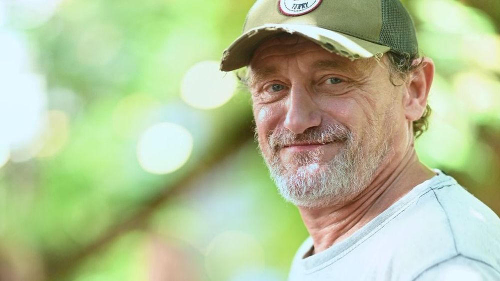 Jean-Paul Rouve : ses confidences terribles sur le harcèlement qu’il a connu, adolescent
