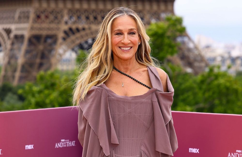 « And Just Like That » : le chapeau de Carrie Bradshaw qui affole la toile