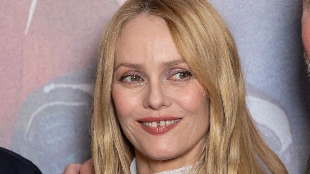 Vanessa Paradis victime d'un "gros porc" à 18 ans : "On dit que vous allumiez les messieurs d'un certain âge"