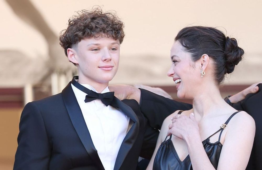 Cannes 2026 : Marion Cotillard réagit à sa montée des marches avec son fils Marcel