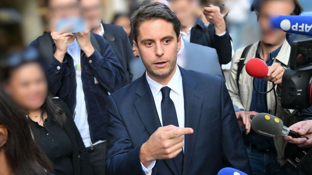 Gabriel Attal face à un "torrent d'homophobie" après la sortie d'"En homme libre"