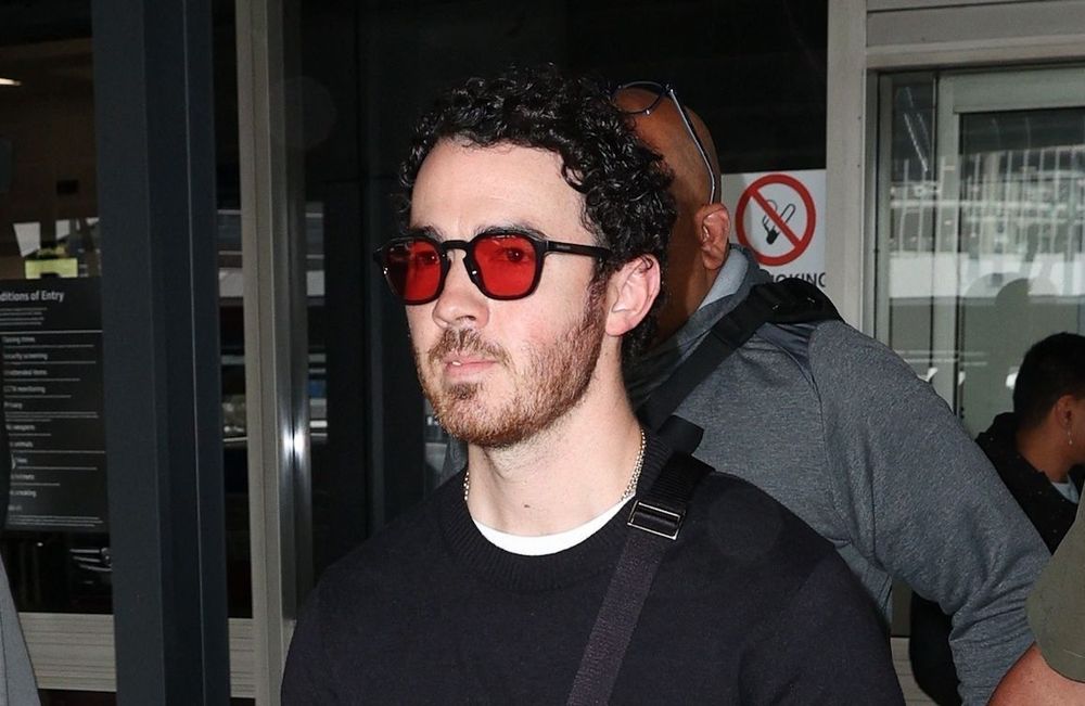 Kevin Jonas : le chanteur révèle s’être fait opérer d’un cancer de la peau