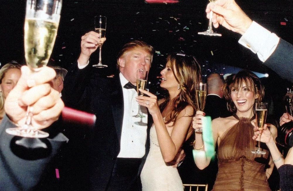 Peut-on vraiment acheter la robe de mariée Dior de Melania Trump sur eBay ?
