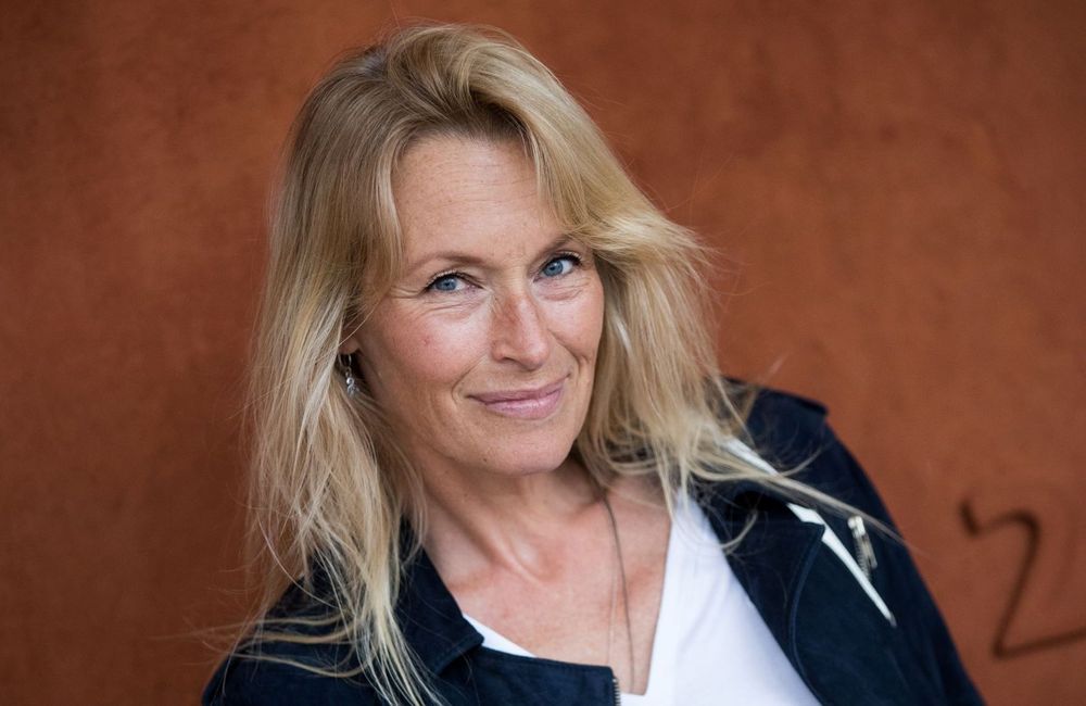 « J’ai besoin de leur contact pour mon équilibre » : Estelle Lefébure se confie sur ses enfants
