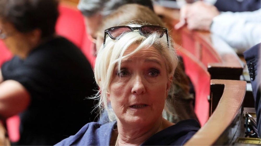 Marine Le Pen "enfermée chez elle le soir", à 57 ans, elle renonce à ce vice et débute "une vie d'ascète"