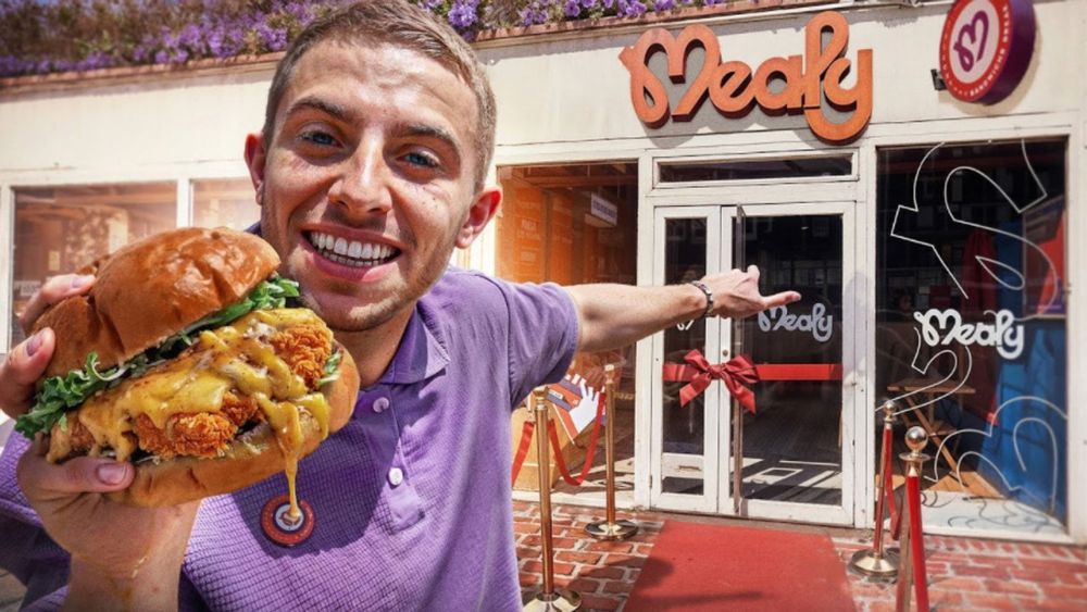 Michou : manque d’hygiène, salariés en colère… le fast-food du YouTubeur ferme déjà ses portes !