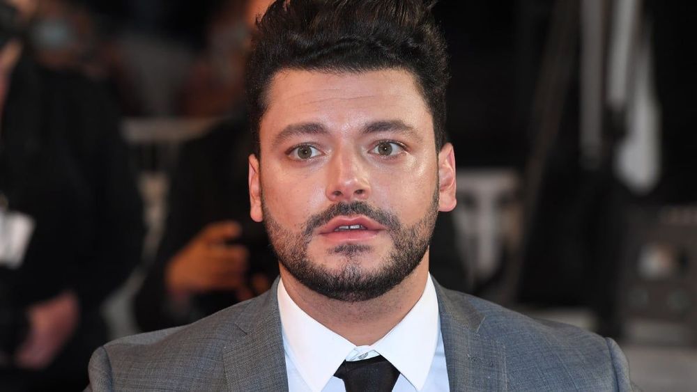 Kev Adams (33 ans) "méga faible" : le comédien hospitalisé et opéré en urgence