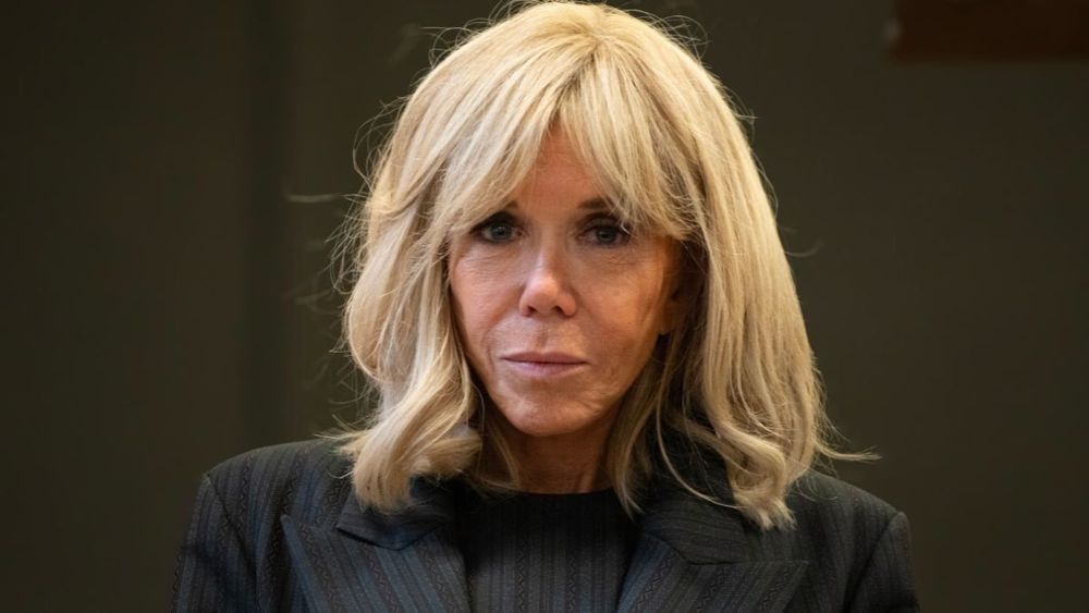 "Un empoisonnement" : Brigitte Macron victime du pire en pleine Opération Pièces jaunes