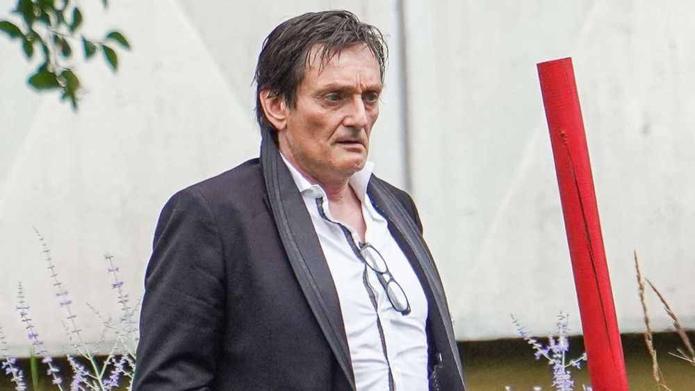 Pierre Palmade : des gardiens de prison font des révélations choc sur son état en détention, "il ne tiendra pas le coup" !