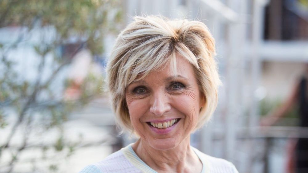 Evelyne Dhéliat sous le choc : la Miss Météo victime d'un violent incident en plein bulletin