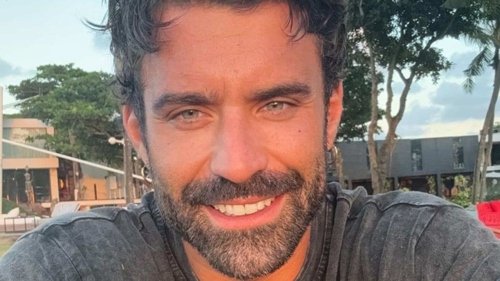 Vincent Queijo : fou amoureux de sa chérie, il officialise enfin leur relation et s'affiche à ses côtés, regardez !
