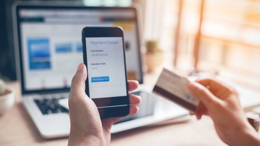 Banque en ligne : comment savoir si ma néobanque est une « vraie » banque ?