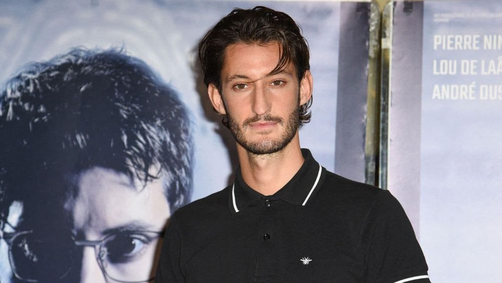 Pierre Niney : découvrez cet incroyable sosie coiffeur à Toulouse qui affole la Toile, une ressemblance plus que frappante !
