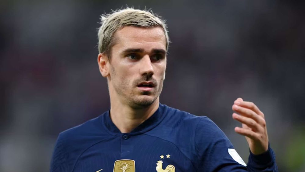 "Faites pas chi*r..." : Antoine Griezmann, excédé après les critiques sur la victoire de la France à l'Euro, se lâche face aux journalistes !