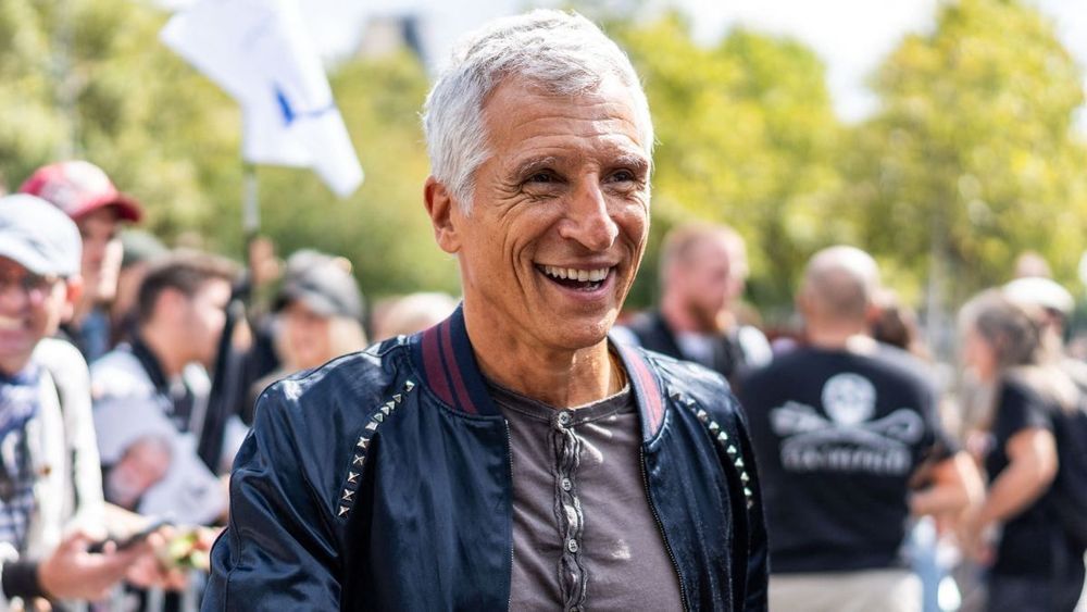 Franco-Égyptien, Nagui (64 ans) "poule aux oeufs d'or" de France Télévisions : l'animateur accusé de s'être enrichi sur l'argent public "sur fond de racisme"