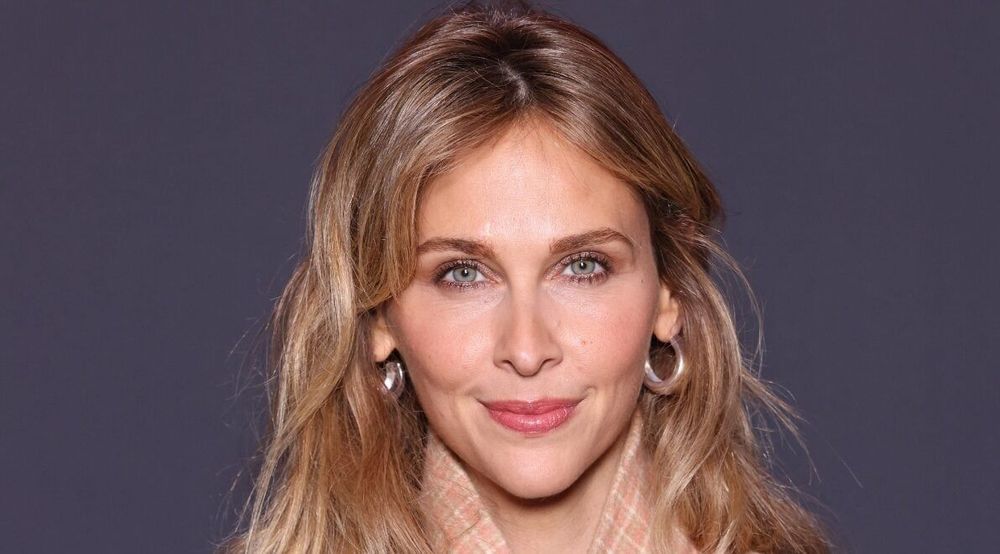 Ophélie Meunier ouvre les portes de son élégant refuge parisien où elle vit avec sa famille