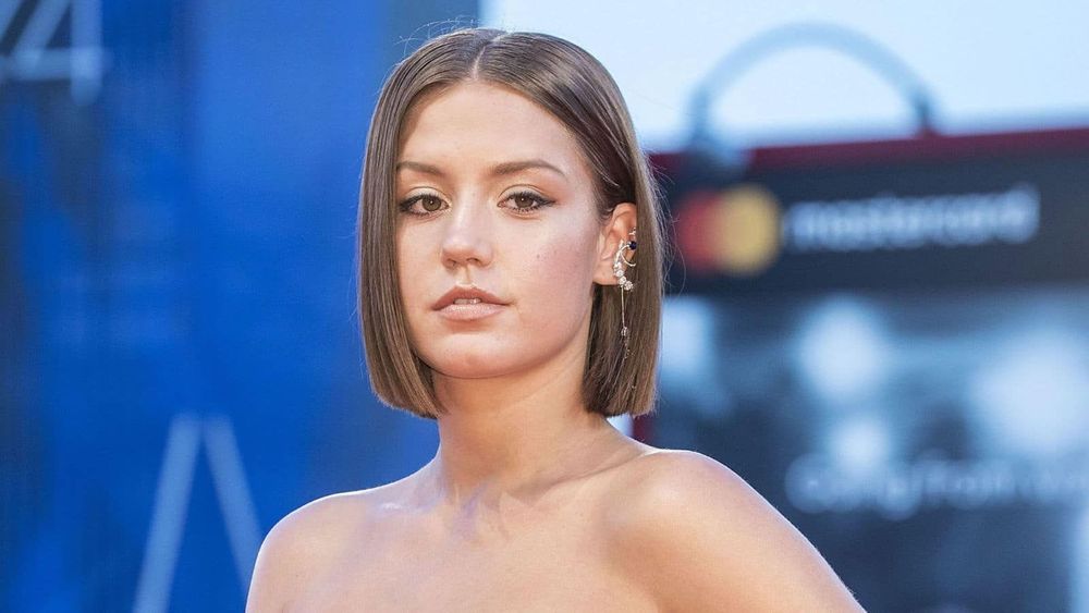 Adèle Exarchopoulos : elle raconte un évènement très embarrassant au début de sa carrière, "j'ai jamais oublié"