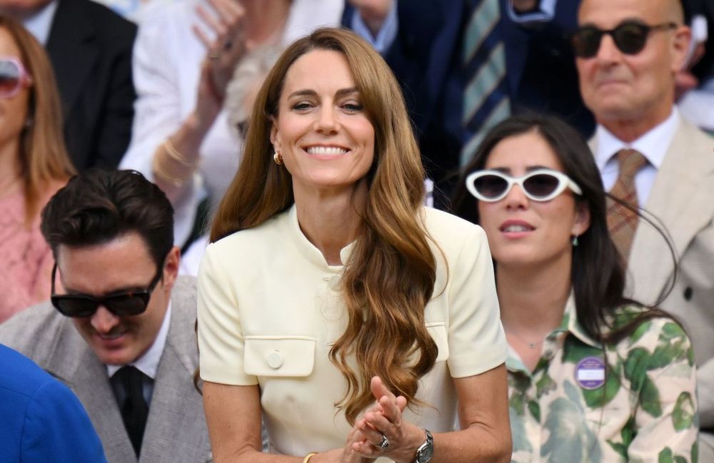 Kate Middleton change de couleur de cheveux et adopte la coloration lumineuse de l'été