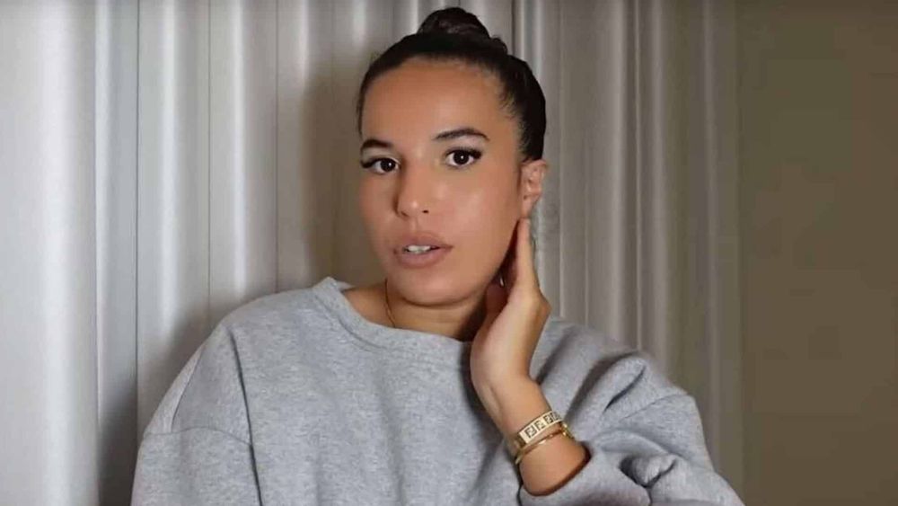 Poupette Kenza : une vidéo de l'influenceuse en train de tirer son lait à la fac fait le buzz !