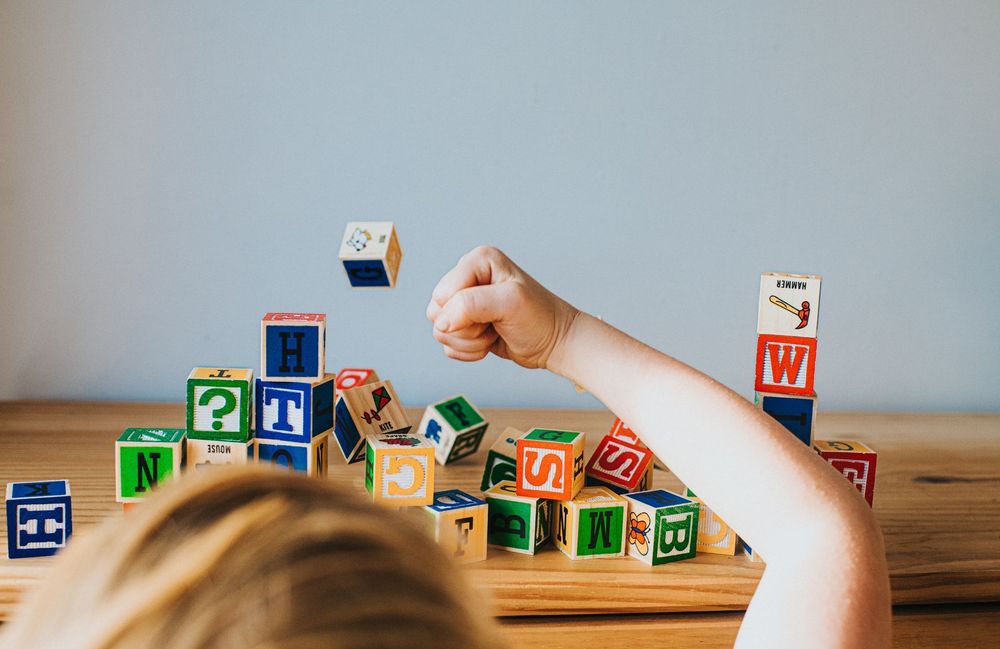 Irritabilité et colère chez l’enfant : comprendre le TDDH, parfois confondu avec le TDAH