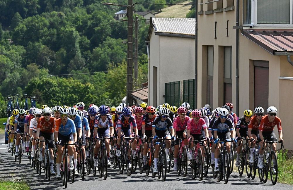 « Ne pas avoir ses règles, ce n’est pas normal » : Cédrine Kerbaol alerte sur la maigreur des coureuses du Tour