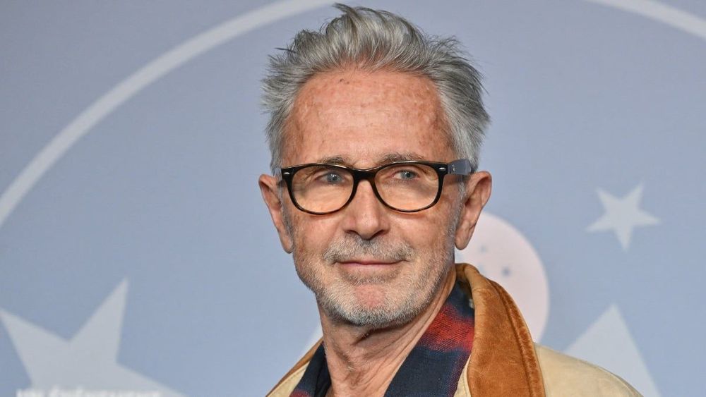 Après avoir couché chez Coluche, Thierry Lhermitte balance sur leurs excès : "Tous les soirs, c'était..."