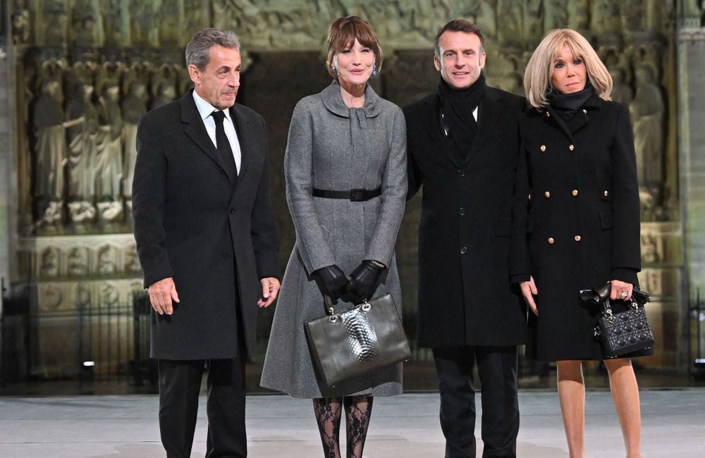Carla Bruni incarne l’élégance à la française lors de la cérémonie de réouverture de notre Notre-Dame de Paris