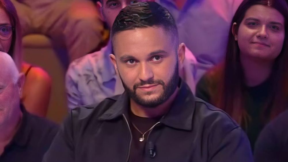 Malik Bentalha (35) et Angèle, ce couple qu'on n'a pas vu venir : "La vie a fait qu'aujourd'hui...", Bouquet en mains, sa drôle de proposition