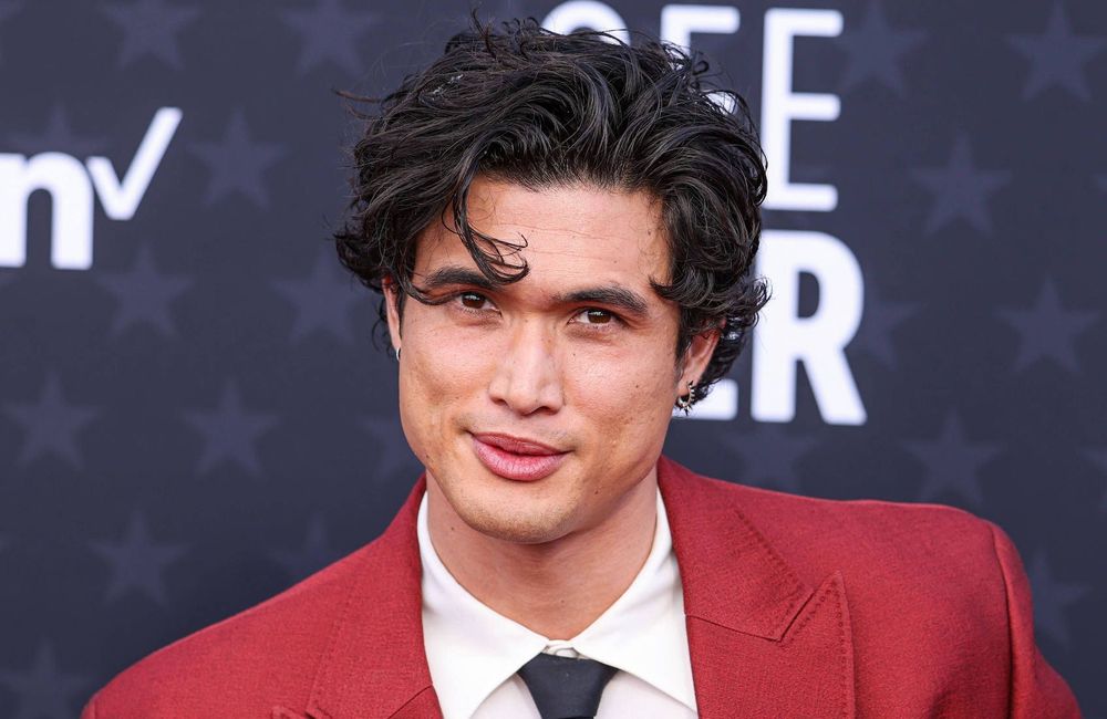 Qui est Charles Melton, la révélation de « May December » ?